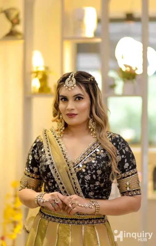 Makeup Artist  Ritu