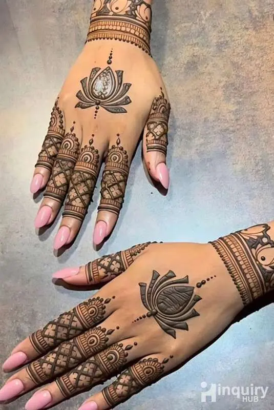 Ayeshamehendi Artist