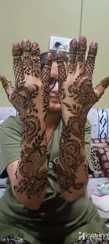 Padavamati Mahndi Artists