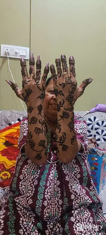 Padavamati Mahndi Artists