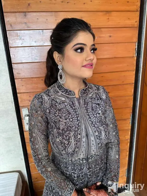 Agra Makeup Artist