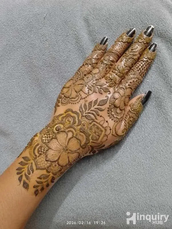 Sona Mehndi Artist