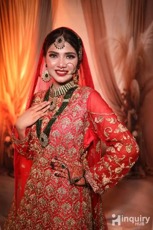 Insha Zehra Makeover