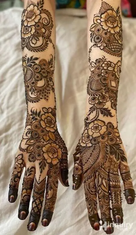 Mahendi Artist Mariya