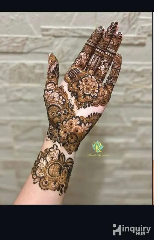 Afreen Saba Mehandi Artist