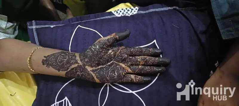 Afreen Saba Mehandi Artist