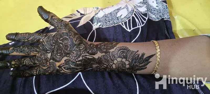 Afreen Saba Mehandi Artist