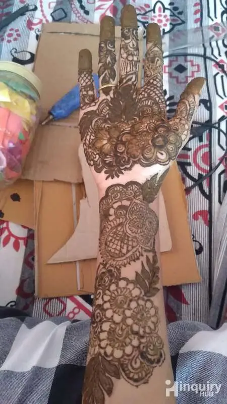 Afreen Saba Mehandi Artist