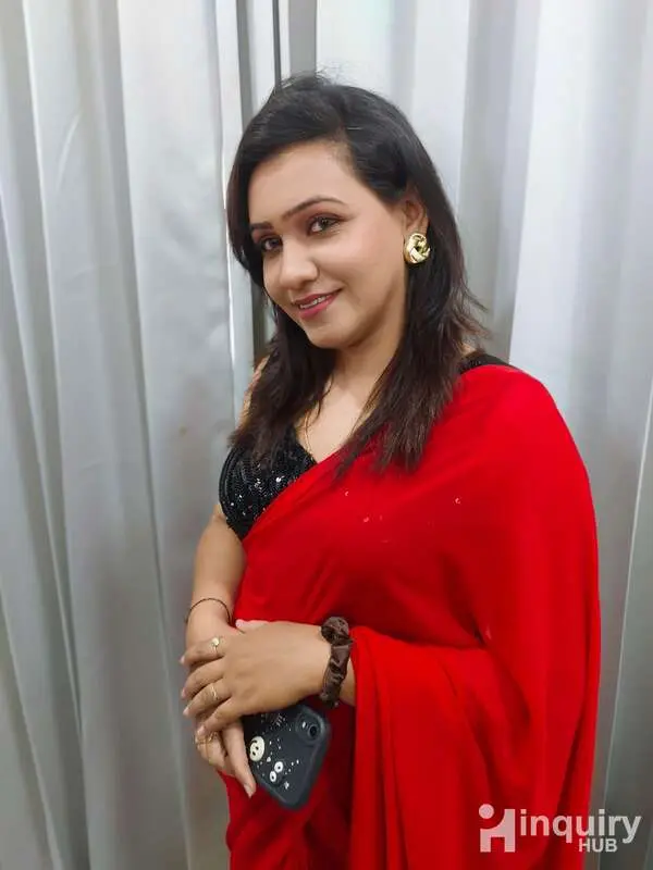 R K Makeovers By Raji