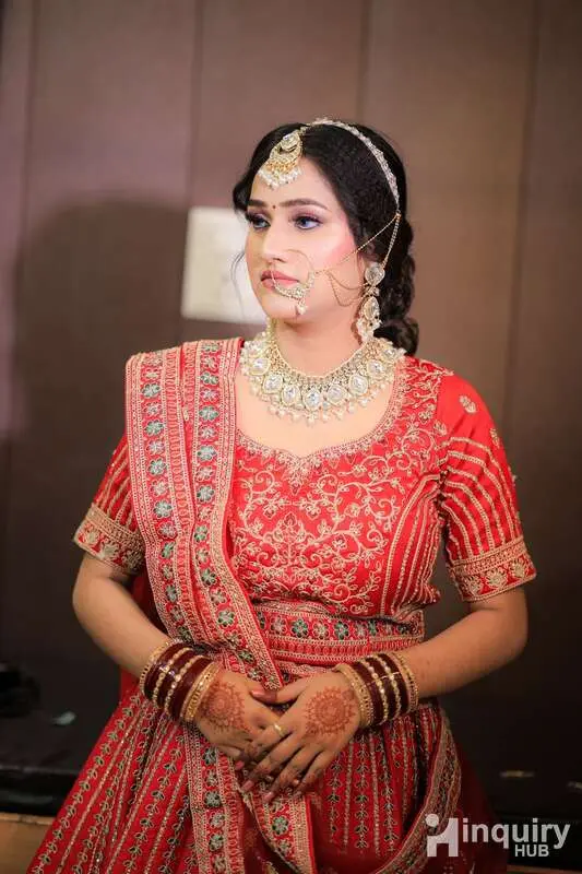 Saundarya Makeovers