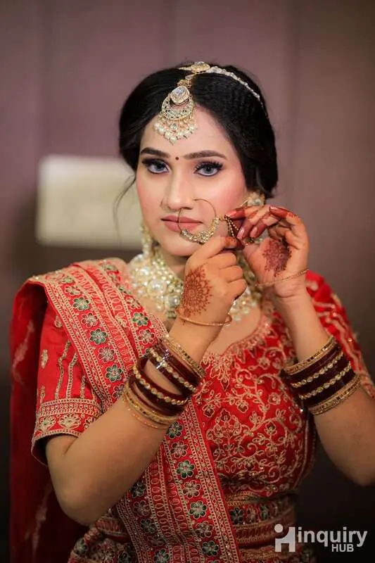 Saundarya Makeovers