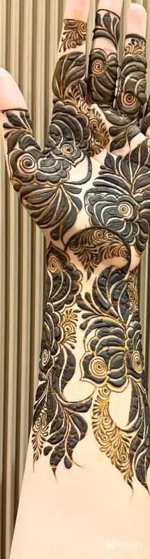 Annu Proffecianal Mehndi Artist