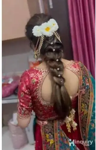 Mahira Mekup Artist