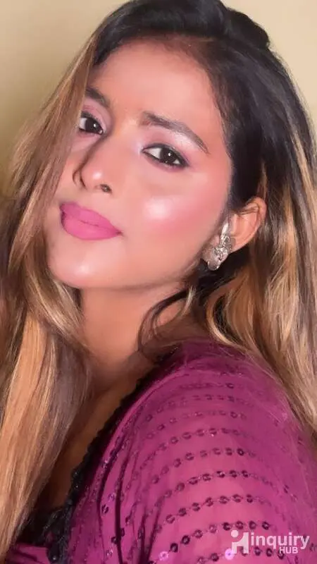 Mahira Mekup Artist