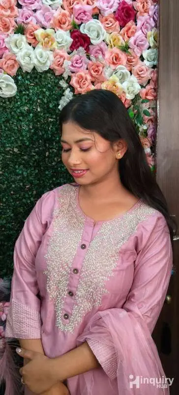 Glambydivyanshi