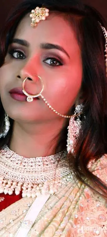 Mekeove By Ayesha