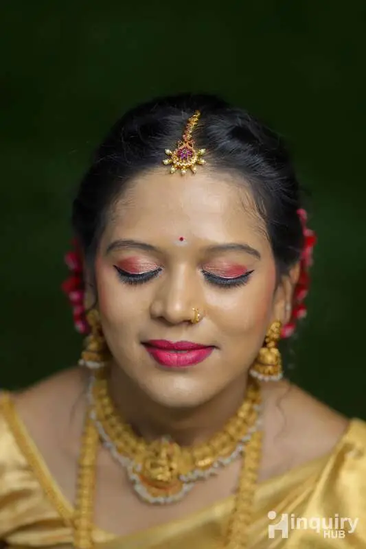 Anuradha Raskar Makeup Artist