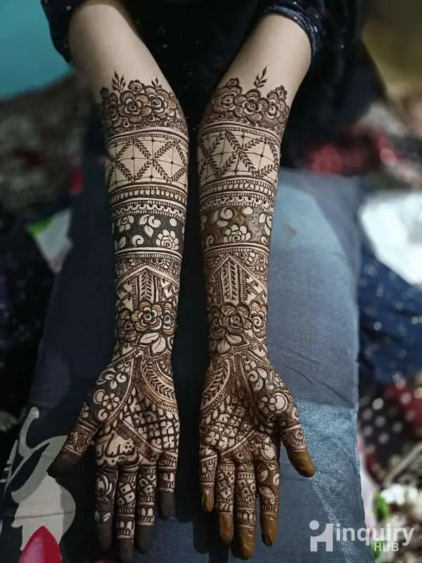 Ayesha Mehndi Art