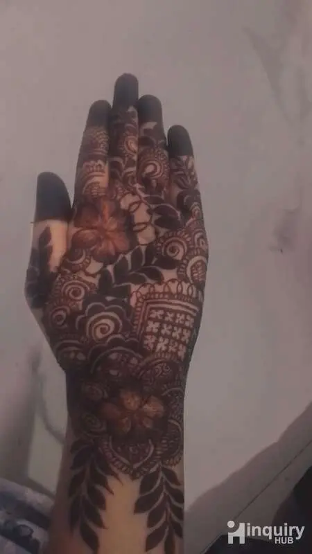 Noor Mehendi Artist