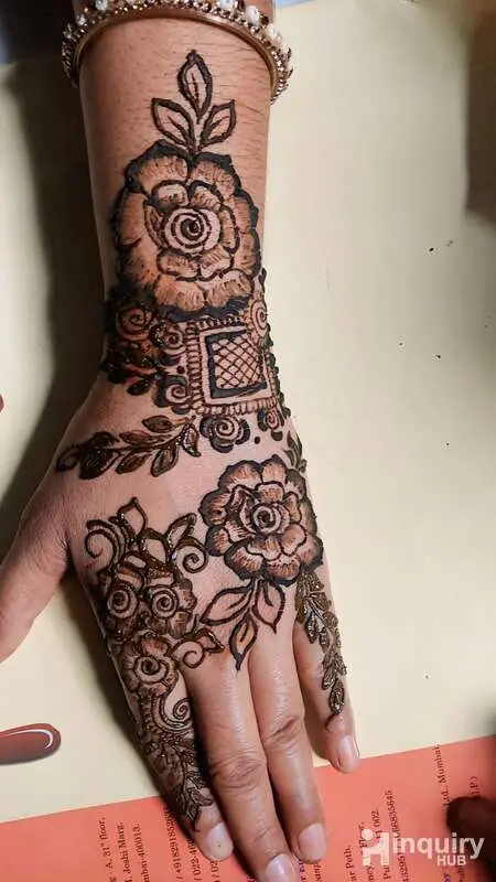 Noor Mehendi Artist