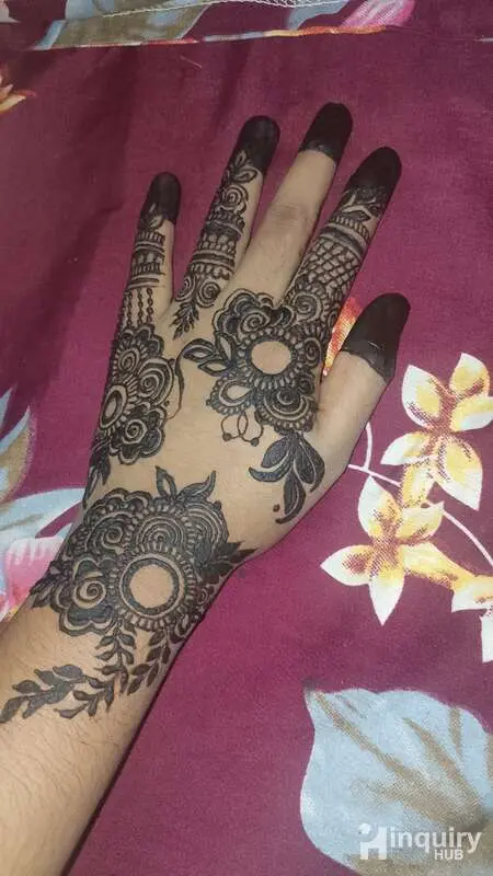 Noor Mehendi Artist