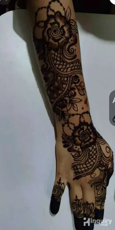 Noor Mehendi Artist