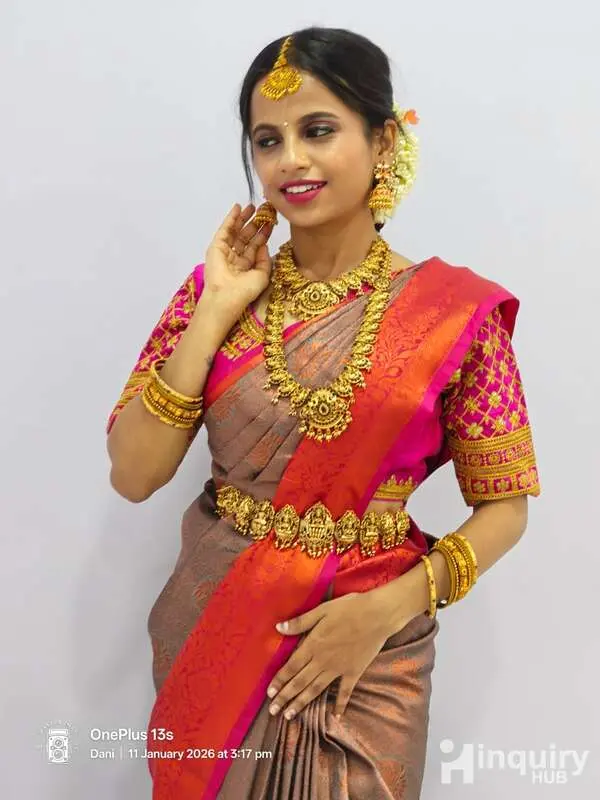 Make Up Artist Narmada