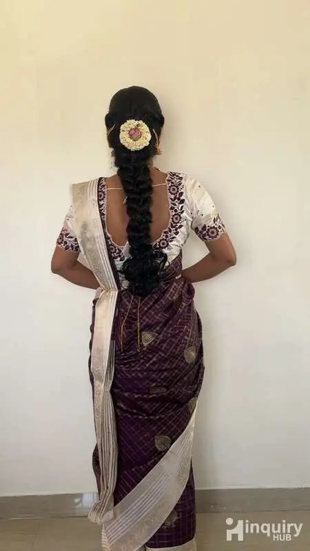 Make Up Artist Narmada