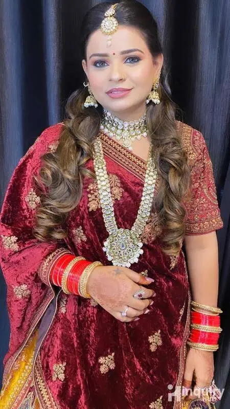 Vandana Makeover And Academy