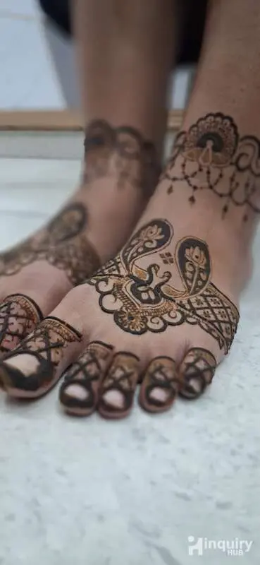 Rose Mehndi Art