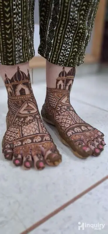 Rose Mehndi Art
