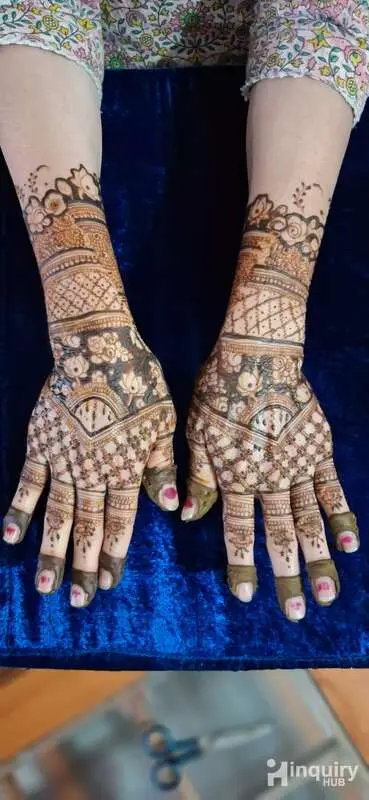 Rose Mehndi Art