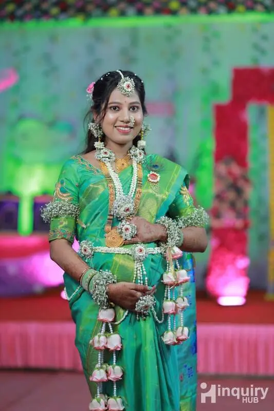 Idhate Dhanashri Vijay Makeup Artist