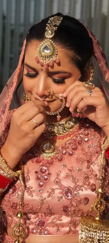 Deep Makeup Artist