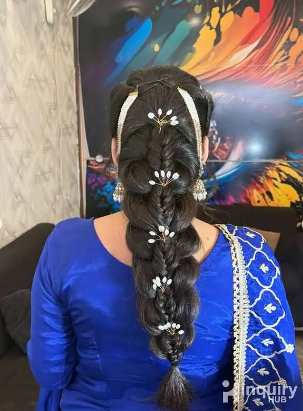 Heenaz Unisex Salon