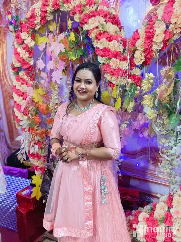 Sapna Dangi  Mekeup  Artists