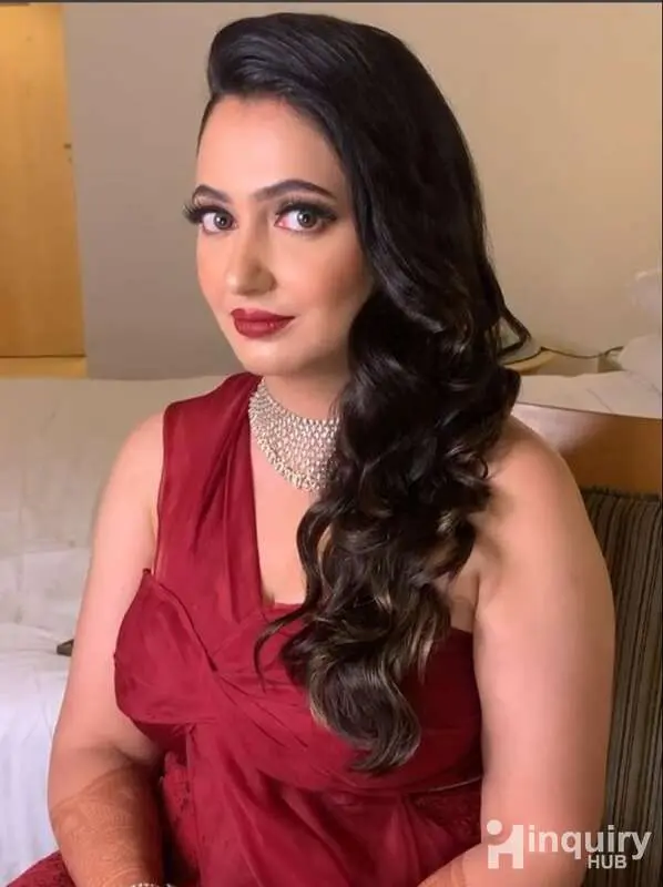 Astha Makeovers