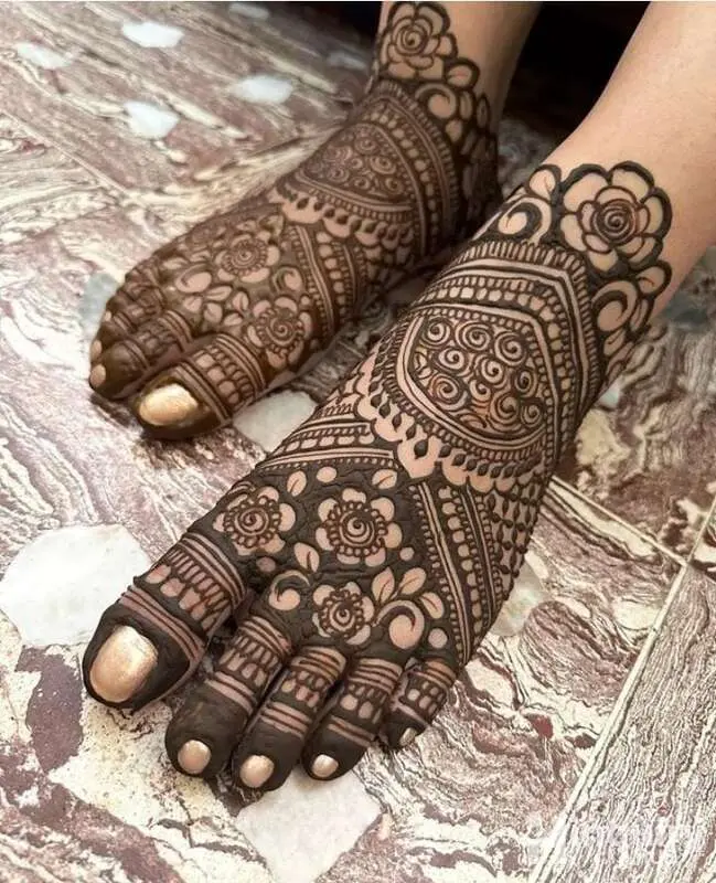 Sahera Banu Mehndi Artist