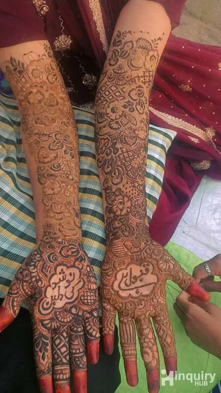 Mehndi Artist Safiya