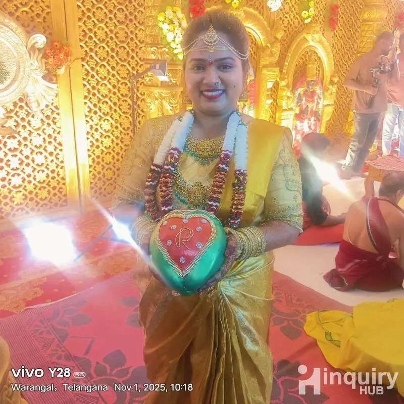 Sravanthi Mogli Makeup Artist