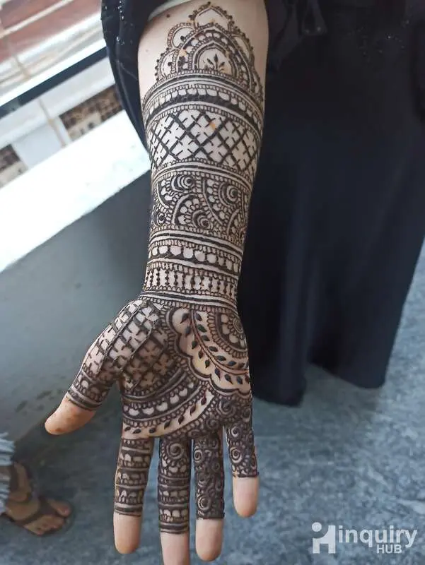Naaz Heena