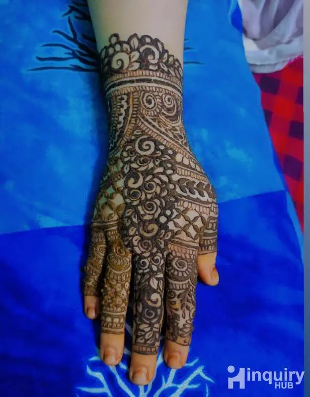 Naaz Heena