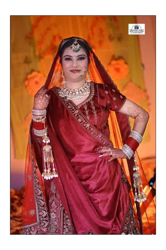 Saloni Makeover 's