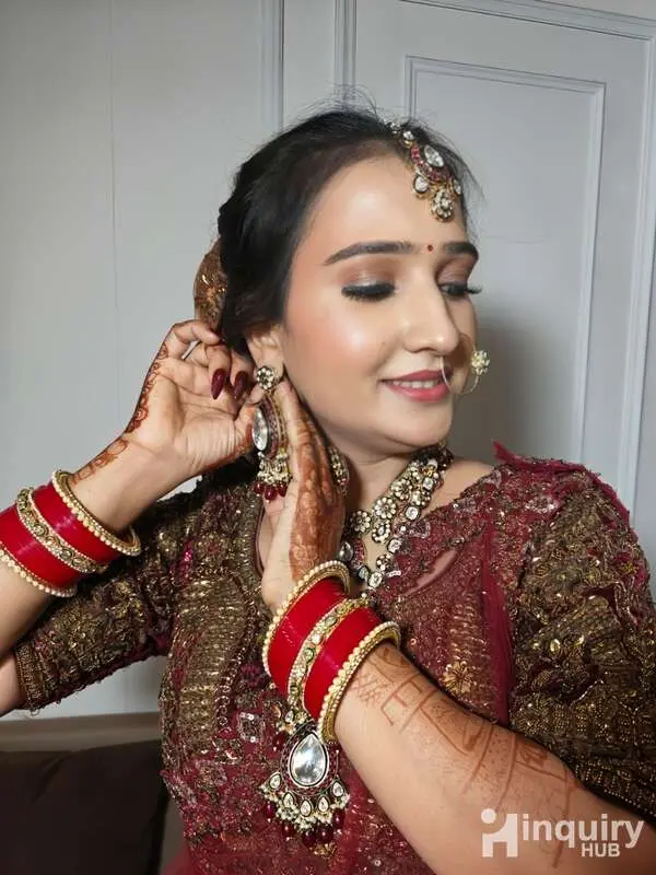 The Glam Mahima