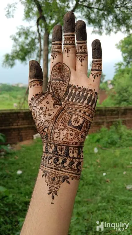 Aahida's Henna Vibezz