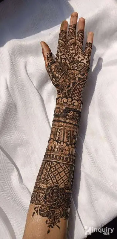Aahida's Henna Vibezz