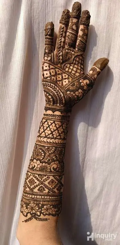 Aahida's Henna Vibezz