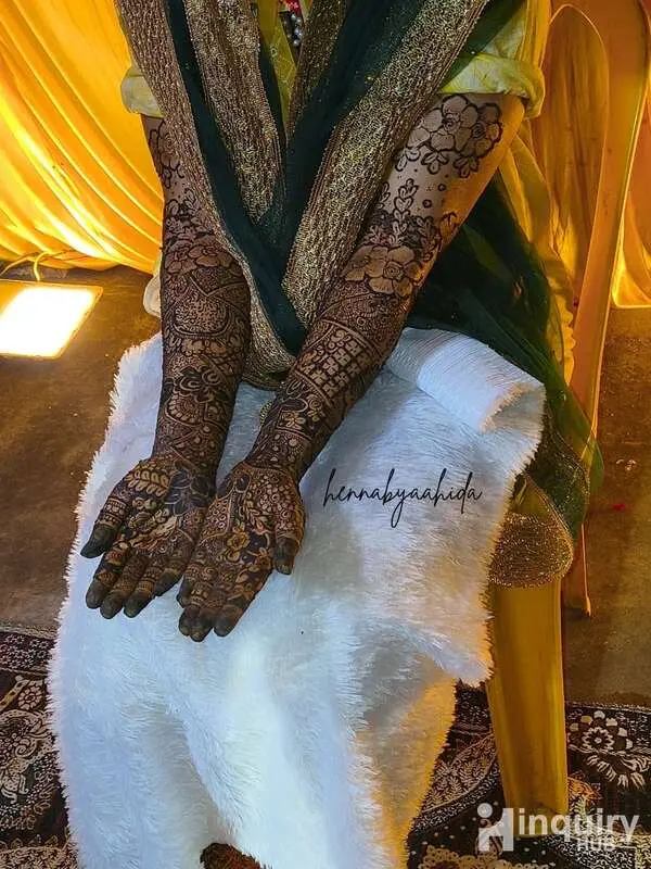 Aahida's Henna Vibezz