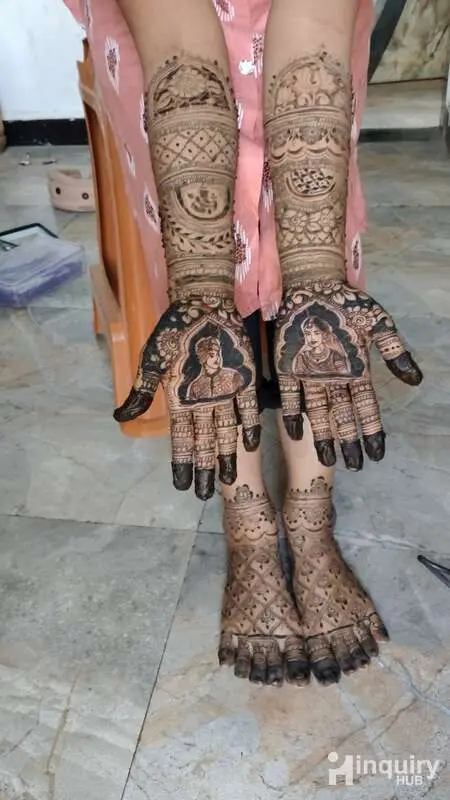 Priya Mehndi Artistic
