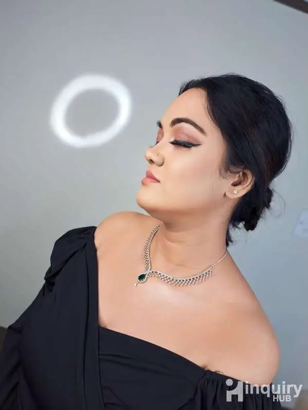 Shine  And  Glam
